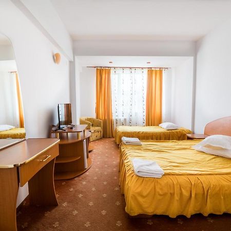 Hotel Atlantis Tulcea Eksteriør billede