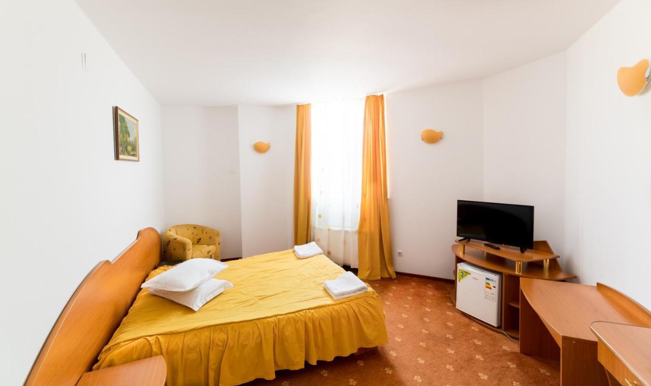 Hotel Atlantis Tulcea Eksteriør billede
