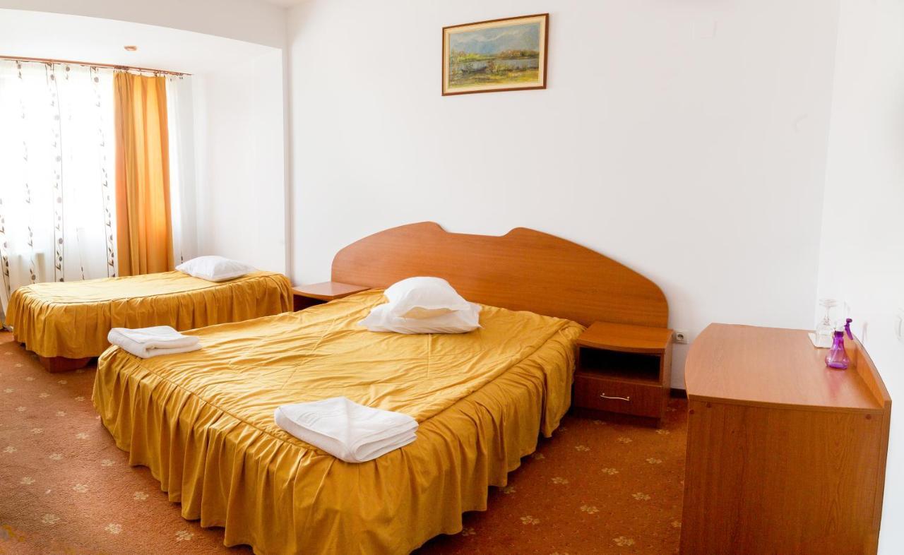 Hotel Atlantis Tulcea Eksteriør billede