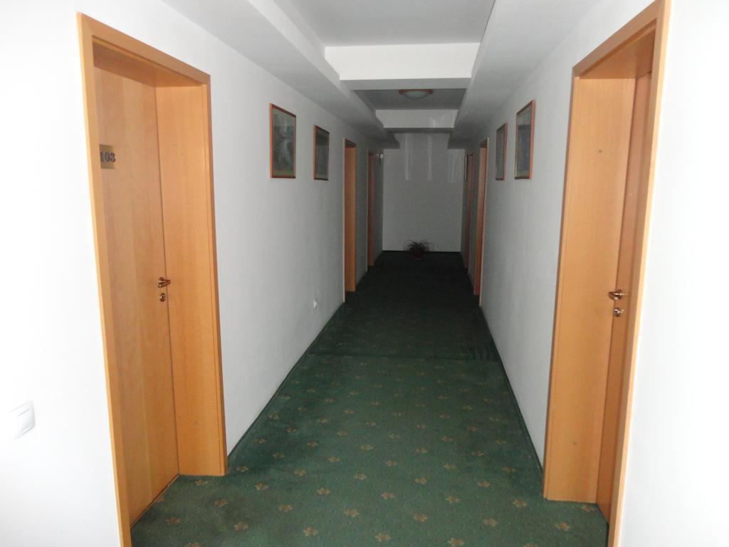 Hotel Atlantis Tulcea Eksteriør billede