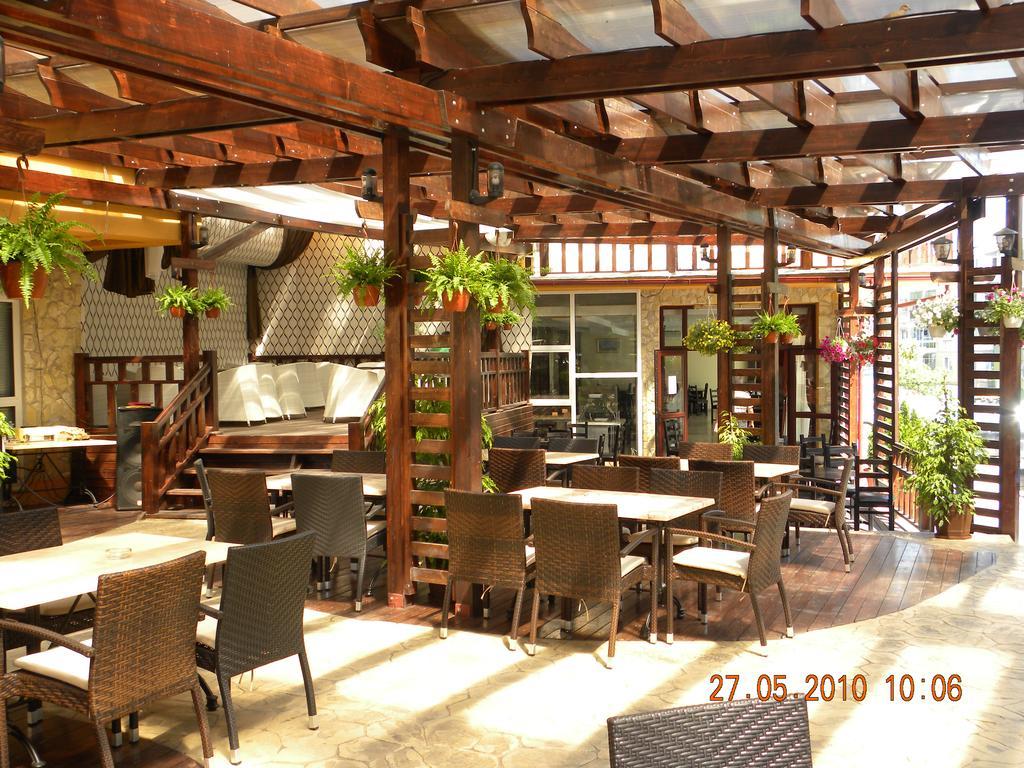 Hotel Atlantis Tulcea Eksteriør billede